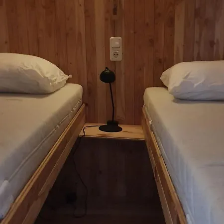 Spacious Holiday In With Private Garden