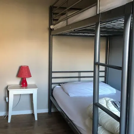 Vakantiehuis Spacious Holiday In With Private Garden