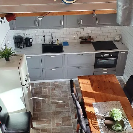 Spacious Holiday In With Private Garden Vakantiehuis *