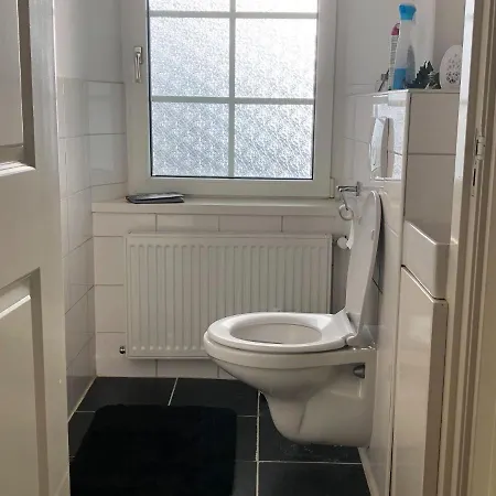 Spacious Holiday In With Private Garden