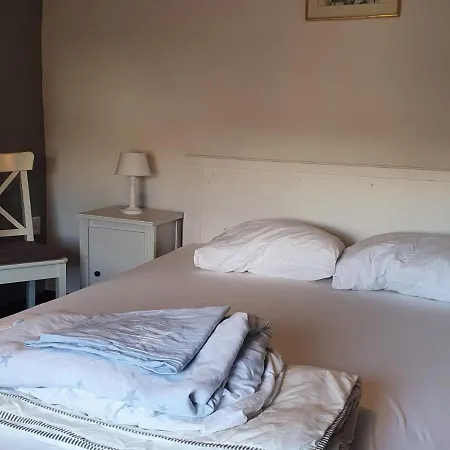 Spacious Holiday In With Private Garden *